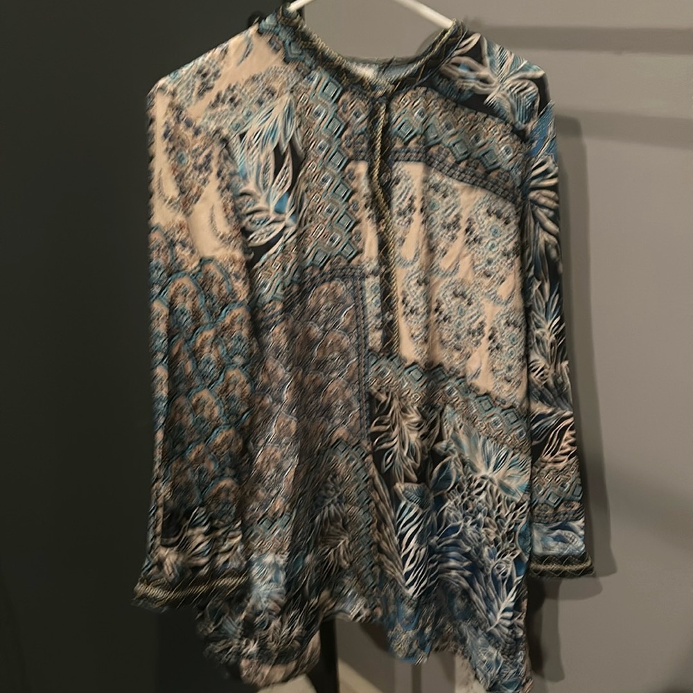Johnny was tunic